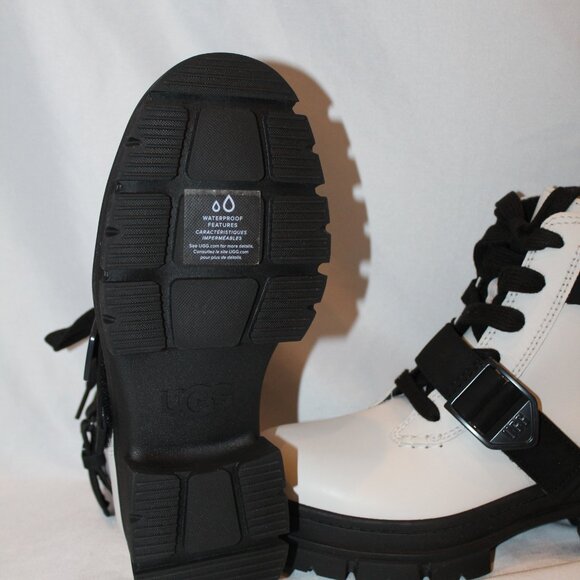 NIB UGG WOMEN'S ASHTON LEATHER MOTO BOOTS BLACK WHITE SZ 7 - Picture 7 of 7